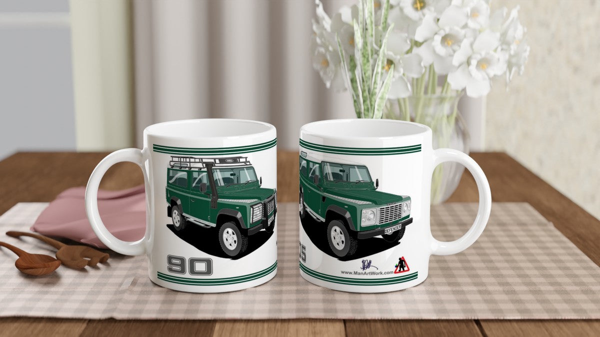 Land Rover Defender 90 TD5 7 seater in Green Art Mug
